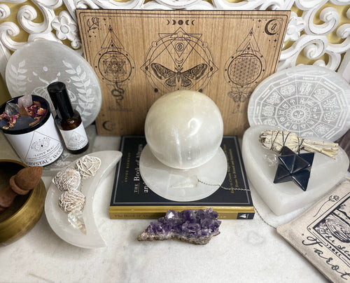 Manifesting board - one of my favourites amazing for setting intentions abundance + Family