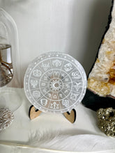 Load image into Gallery viewer, Astrological wheel on selenite charging plate 14cm
