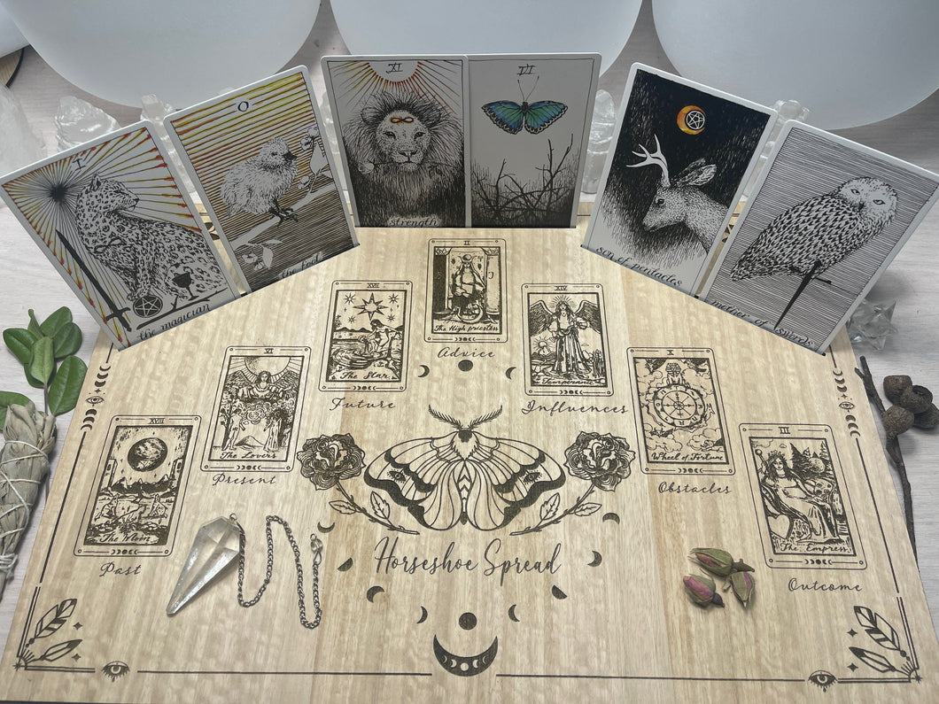 Large - 7 card Horse shoe tarot spread | board