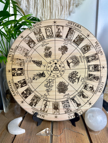 Wheel of the year board | pagan| witch calendar seasons with Tarot major acarna - Locally made
